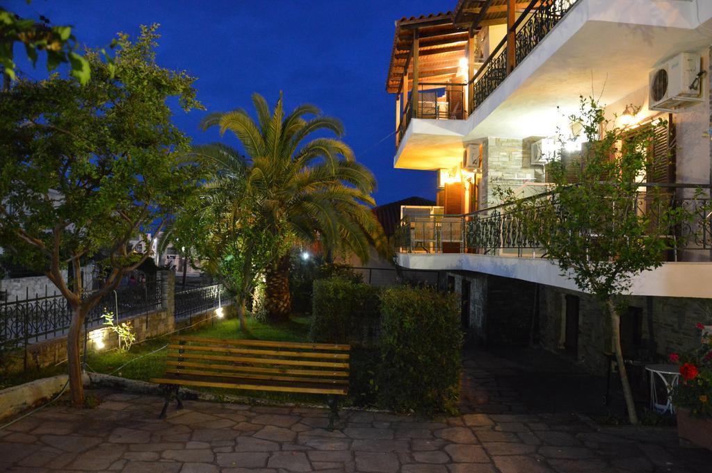 Acquablue Apartments Kallithea  Bagian luar foto